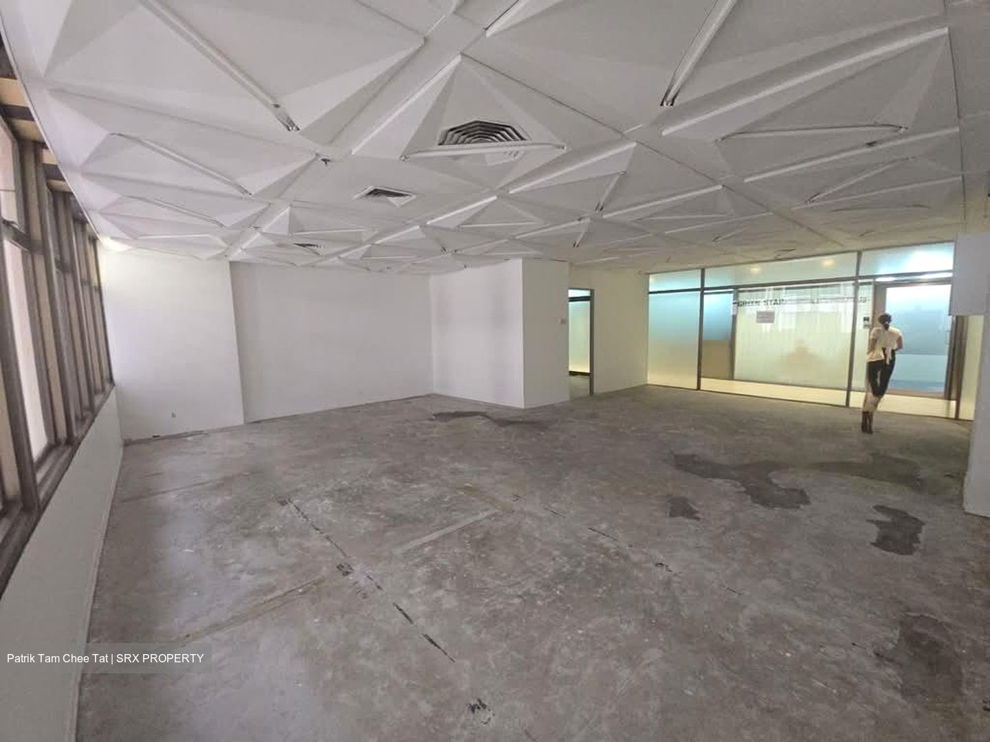 Peninsula Plaza (D6), Office #560615671